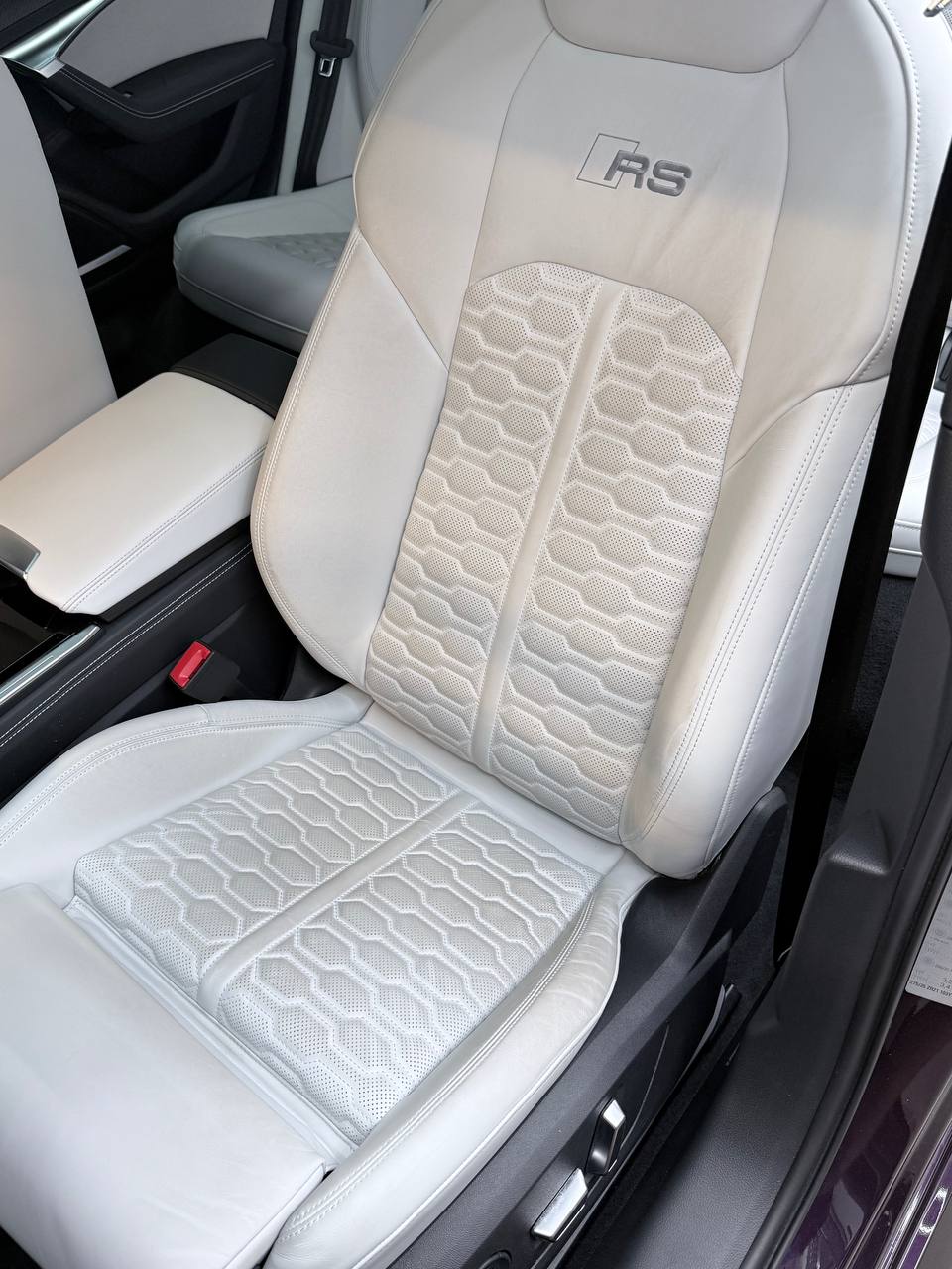Audi RS6 innen vorher